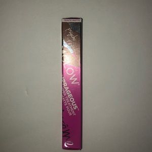 Glam glow matte lip tint